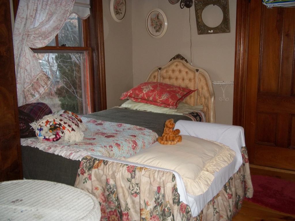 קיטרי Enchanted Nights Bed & Bath חדר תמונה